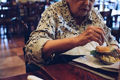 Pensione minima donne 2024 requisiti 