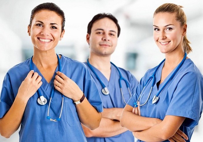 Come diventare OSS: requisiti, scuola co