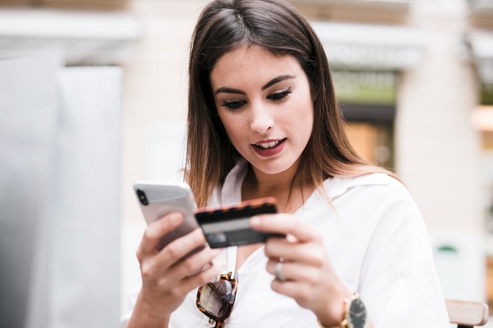 Come pagare con il cellulare nei negozi,
