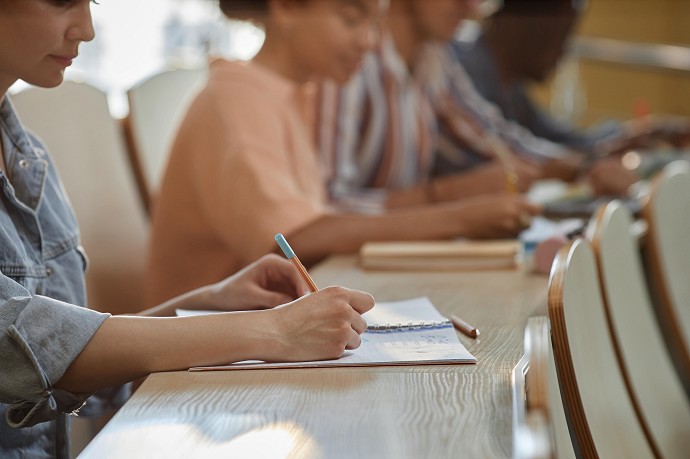 Concorsi pubblici, guida su chi pu part