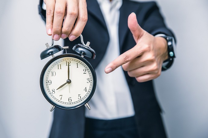 Cosa succede se si arriva al lavoro in r