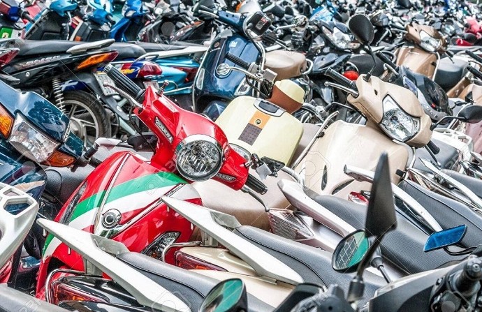 Dimensioni parcheggio moto e scooter, mi