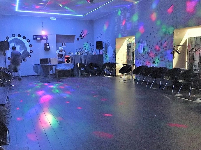 Festa privata a casa in condominio, le r