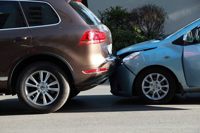 Incidente senza patente, assicurazione a