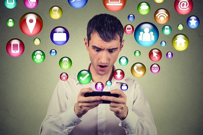 Insulti e offese online su Internet su F