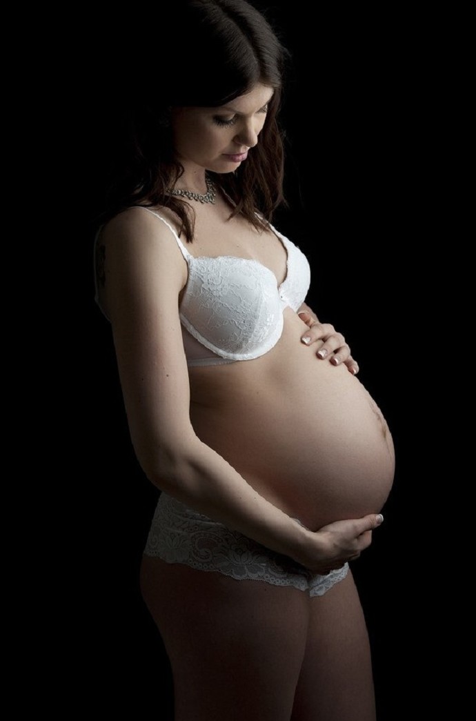 Maternità anticipata per gravidanza a ri