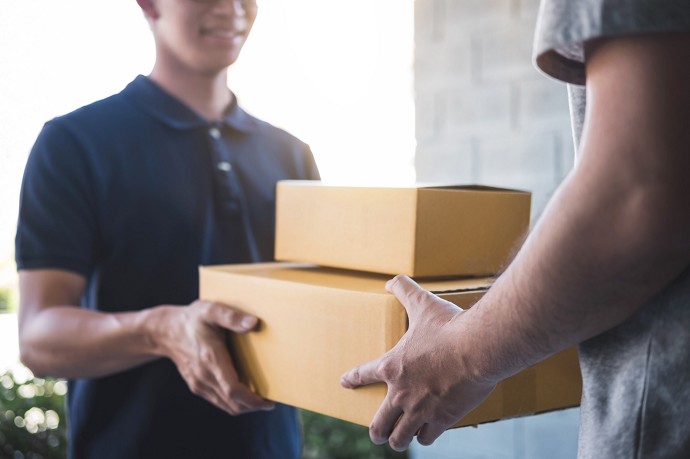 Lavorare alle Poste? Ecco gli stipendi l