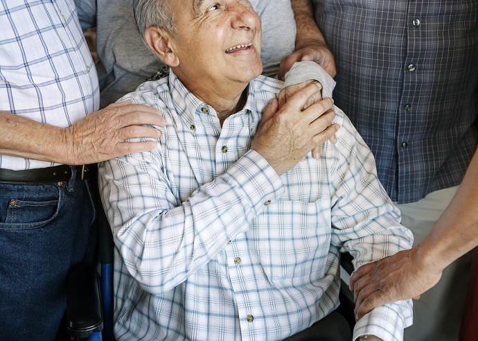 Se un genitore anziano abita con un figl