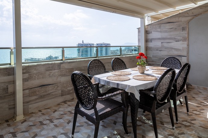 Si pu chiudere un balcone in condominio
