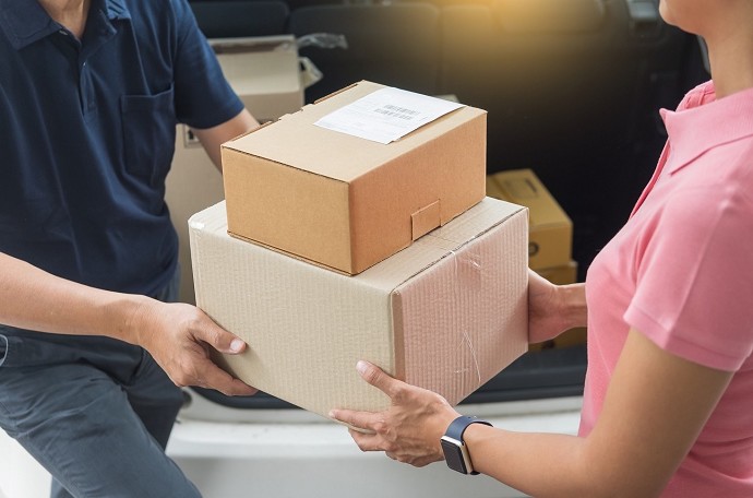 Si pu aprire e controllare un pacco all