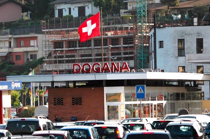 Viaggiare su autostrade svizzere pedaggi