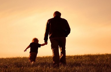 Auguri Festa Del Papa Frasi Per Meravigliare Babbo Papi Papa Padre Da Figli E Figli Con Immagini Video E Cartline