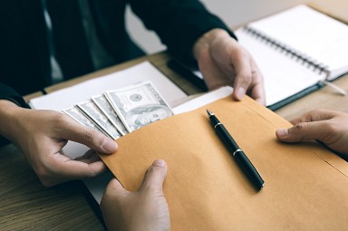 Bonus 200 euro esteso, chi deve fare dom