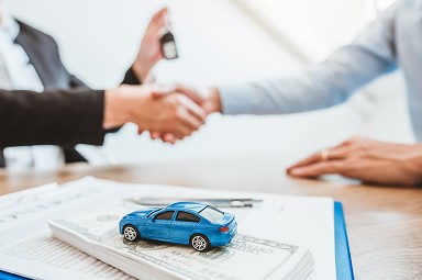 Cosa fare se auto comprata in ritardo no