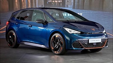 Cupra Born 2022 stupisce tutti e vola ne