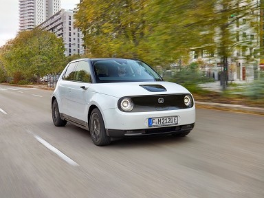 Honda e: prova su strada e recensioni nu