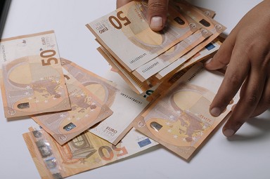 La verit sugli aumenti degli stipendi d