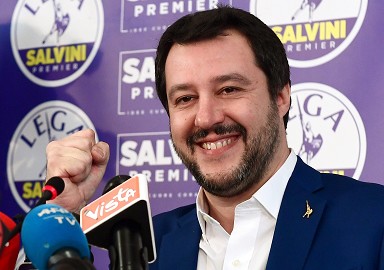 Matteo Salvini età, biografia, stipendio