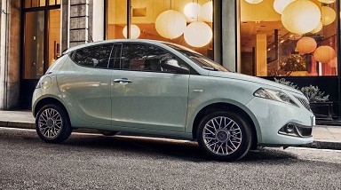 Nuova Lancia Ypsilon 2023, i punti di fo