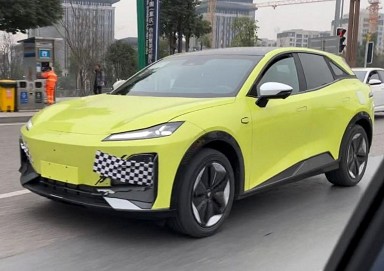 Nuovo Shenlan S7 2023, il Suv che sta ri