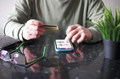 Quali possibilit vi sono per pagare men