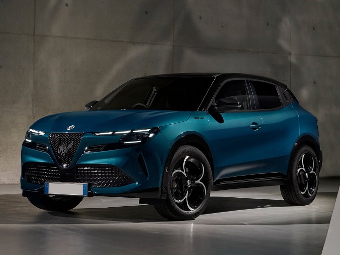 Alfa Romeo Junior ibrida
