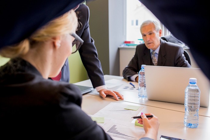 Conseguenze per il commissariamento di B