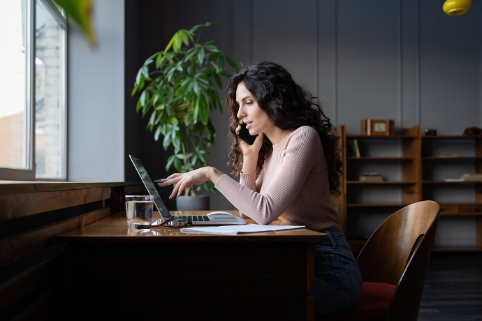 Stipendi, lavoro e qualifiche