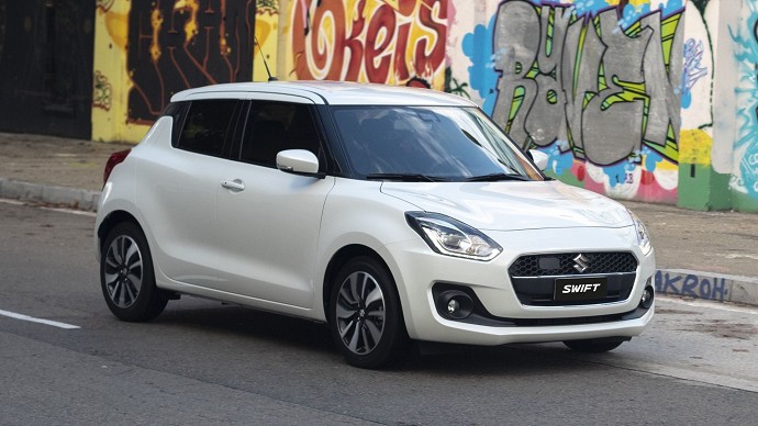 Suzuki Swift o Toyota Yaris 2022
