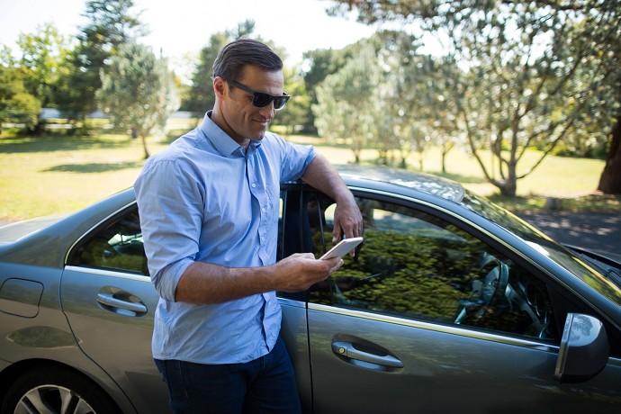 Controllo dati auto App IO
