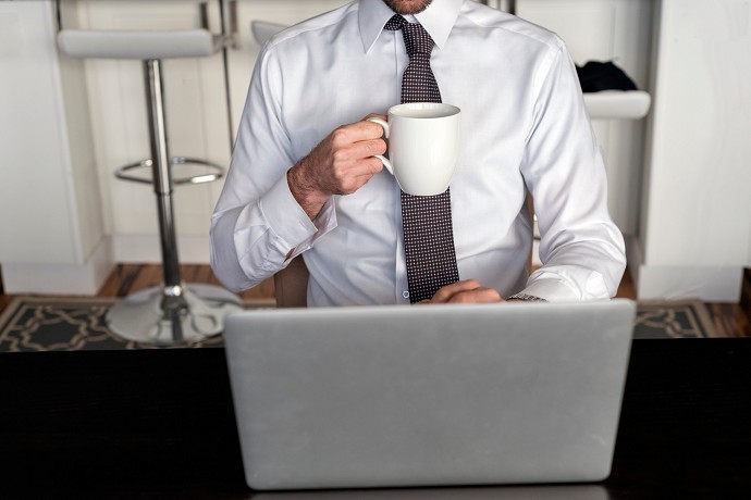 Stop controlli retroattivi delle email 