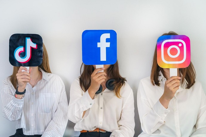 Facebook, Instagram e TikTok