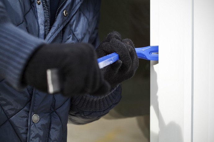 Ladri, furti, appartamenti. sicurezza, d