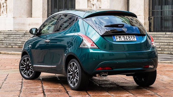 Lancia Ypsilon, come si sta a bordo