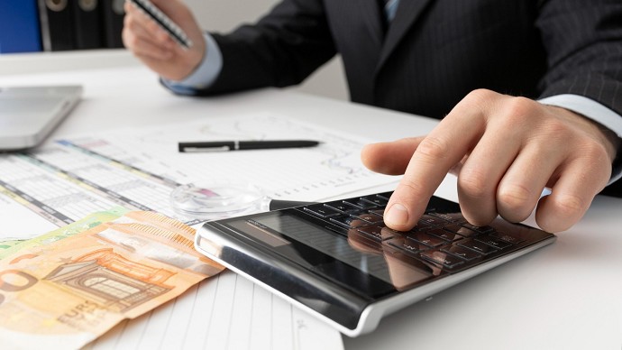 Global Finance 2025