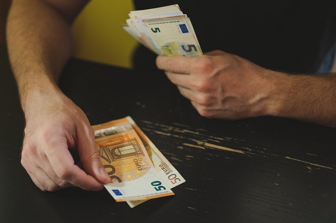 leggi stipendi privati
