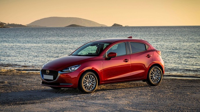 Mazda 2 Hybrid 2022-2023