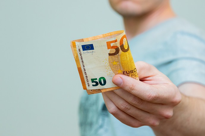 pagamento bonus Maroni 