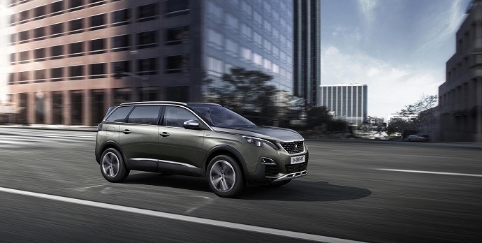 Prova su strada Peugeot 5008 