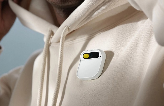Ai Pin Humane
