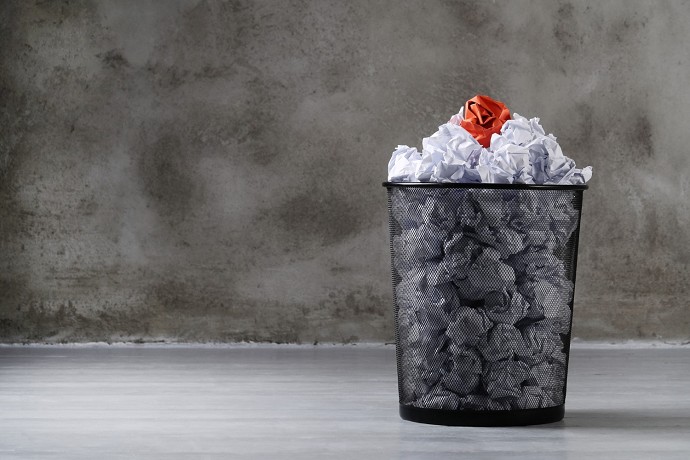 Cassonetto dei rifiuti innovativo