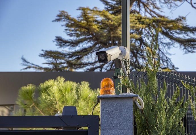 Telecamere vicino di casa legge
