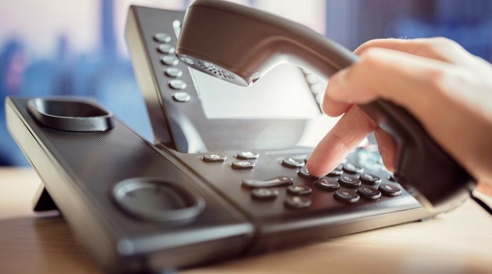 Telecom, abbandono telefono fisso