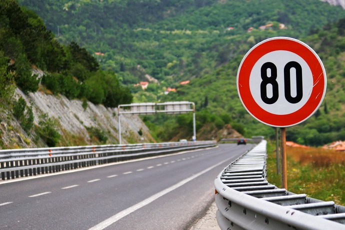 Multa auto e tolleranza velocit