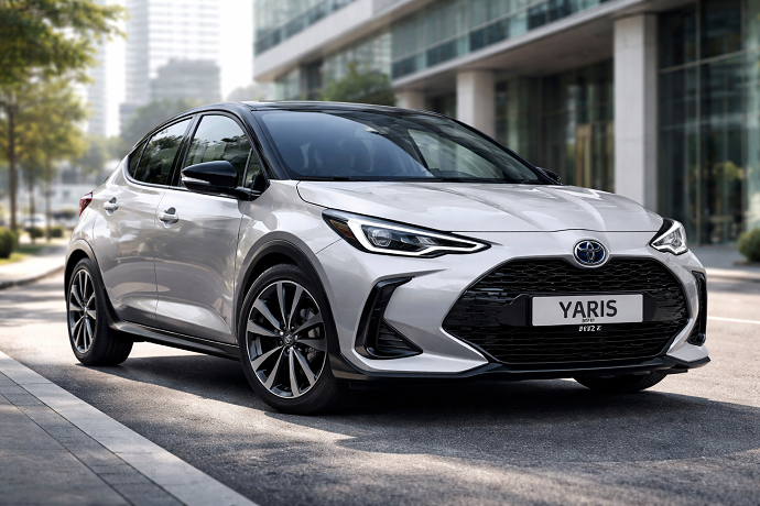 toyota yaris my26 prezzi e versioni