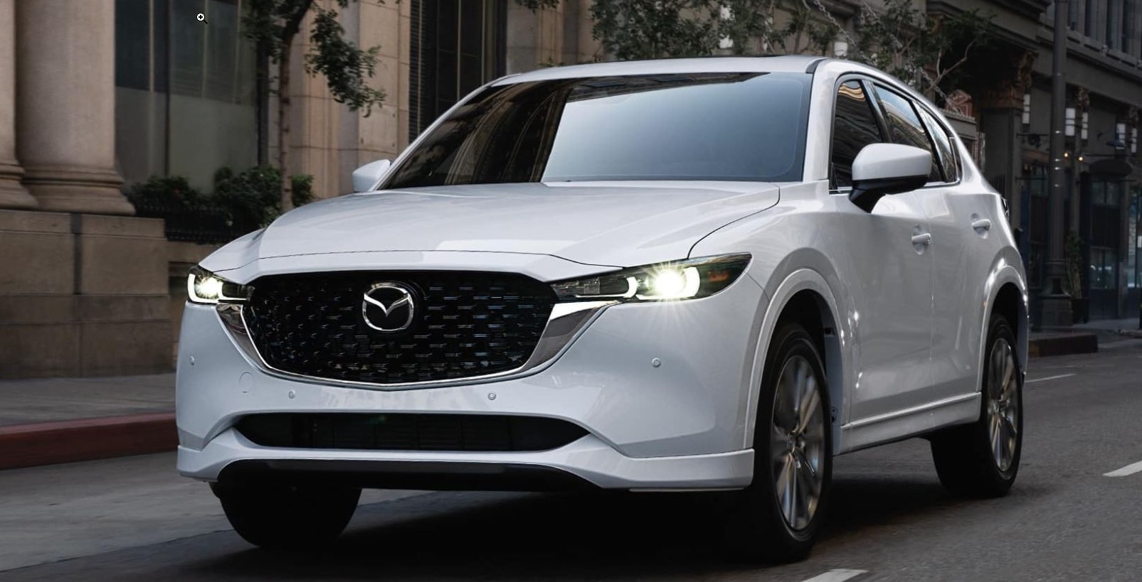 El nuevo Mazda CX-5 2023 es la renovación del exitoso SUV y ya estamos pensando en la inédita tercera generación