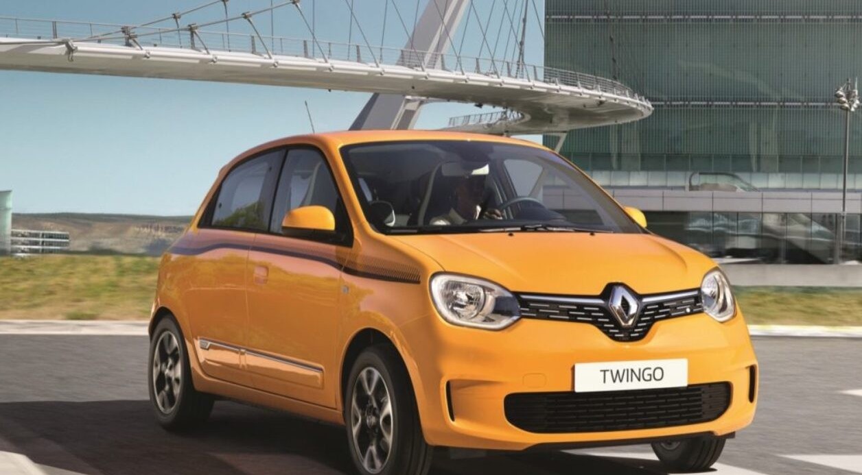Nuova Renault Twingo 20222023, city car da 15mila euro bella, completa