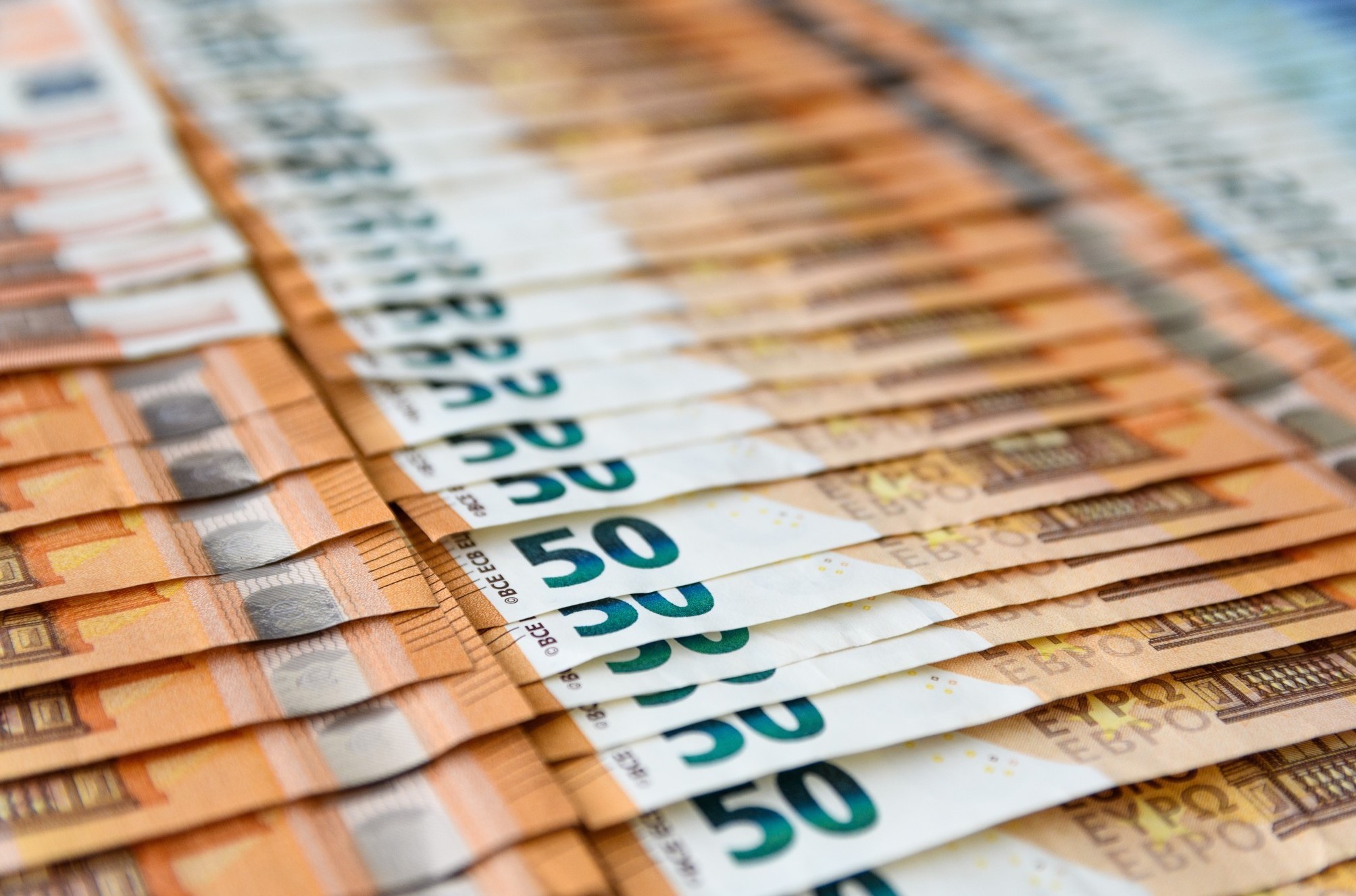 Nuove regole sul denaro contante, prevalgono le leggi italiane o europee?