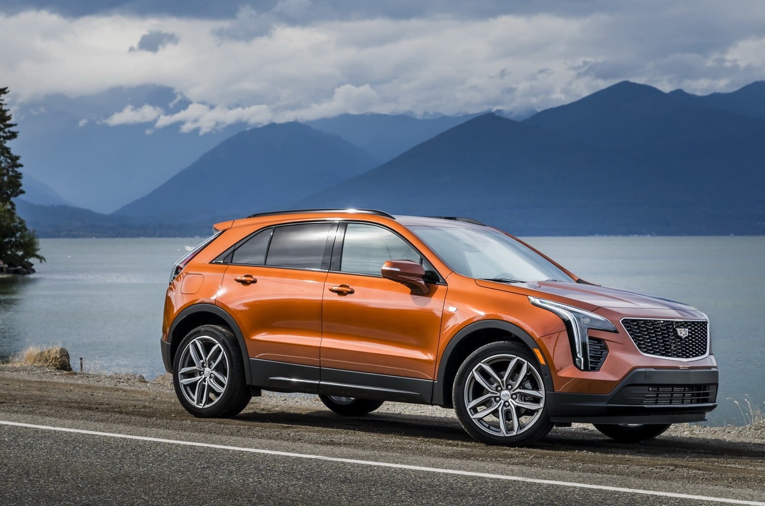 Nuovo Cadillac Xt4 2022-2023, Suv bellissimo e completo ad un prezzo