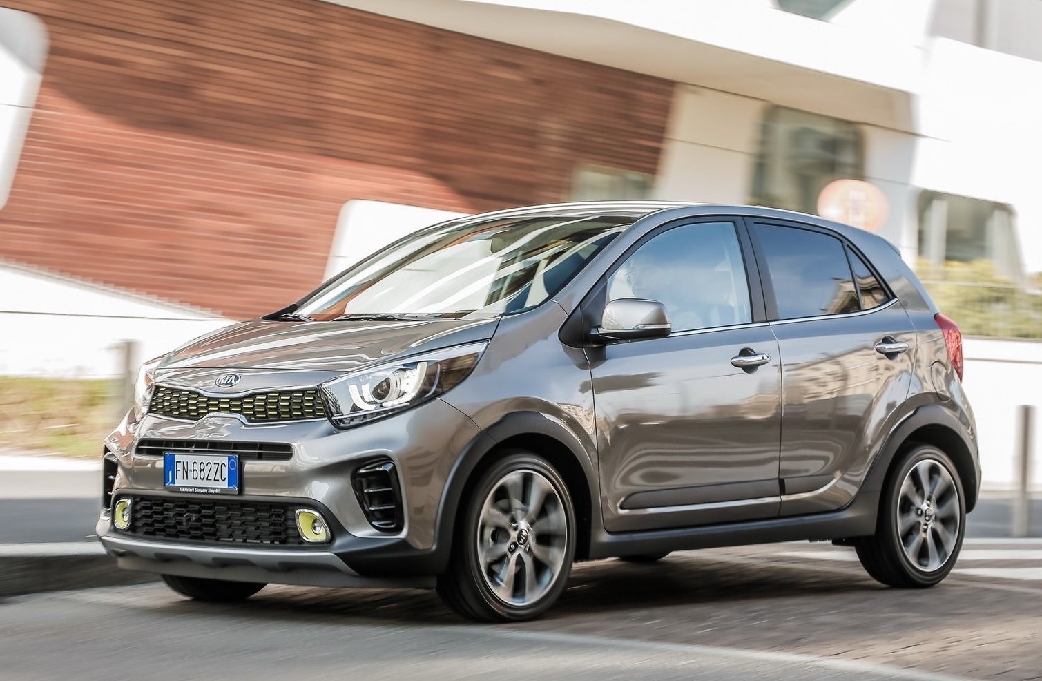 Quale versione conviene comprare della nuova Kia Picanto 2023, un'auto
